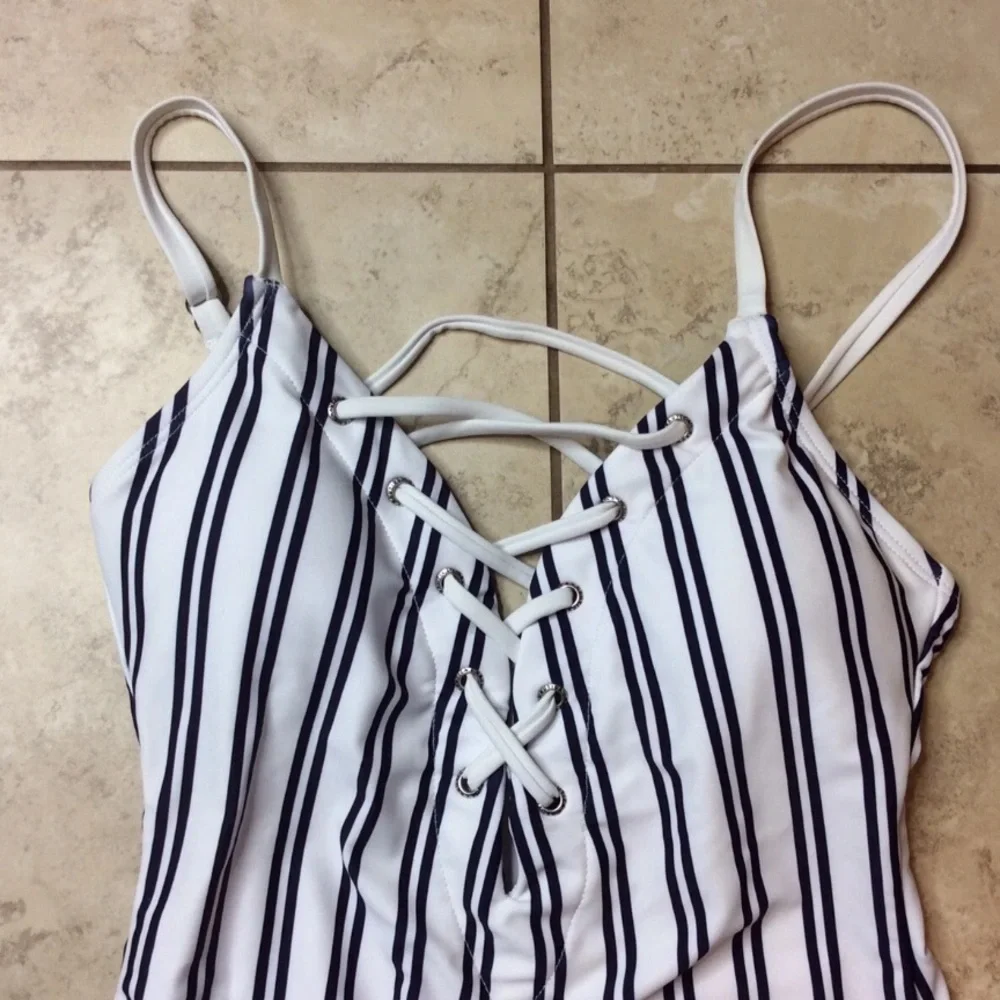 Nautica swimsuit Size M